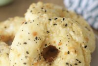 Homemade Low-Carb Mini Bagel Recipe