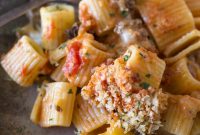 Creamy Tomato Alfredo Pasta Bake with Melted Mozzarella
