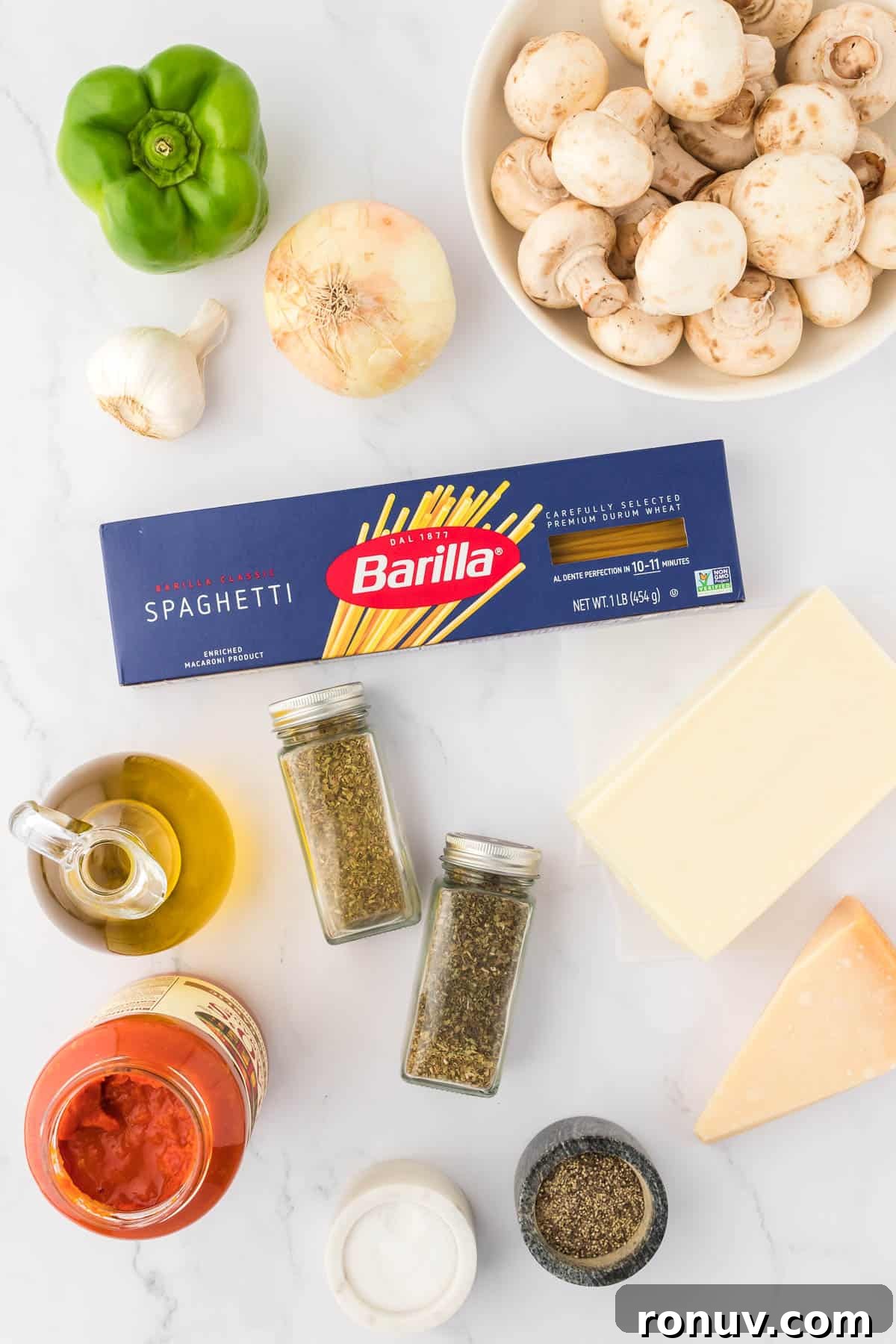 ingredients to make veggie spaghetti bake