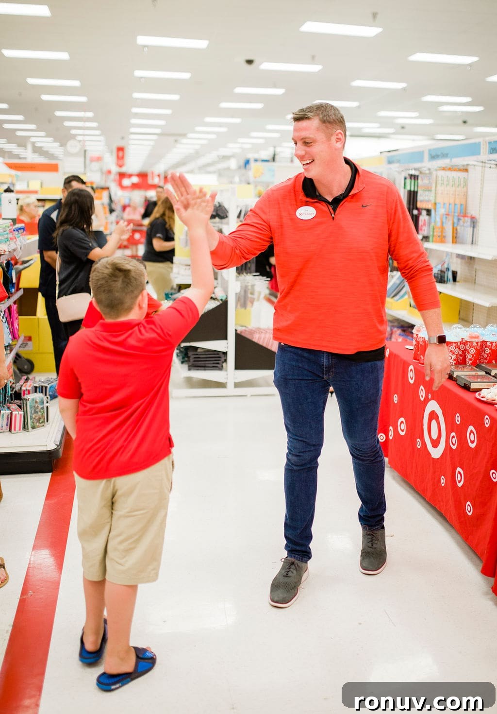 Target-Themed Birthday Party Ideas and Decor 29 high-fiving