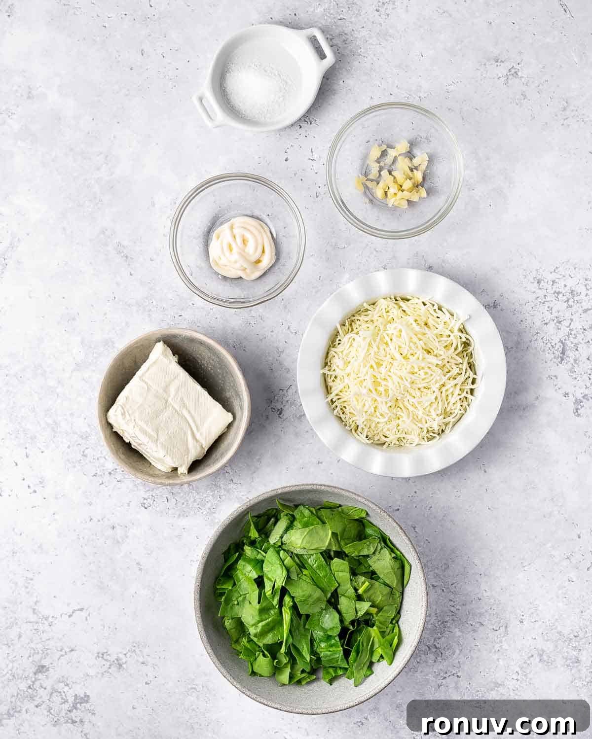 Spinach and Cheese Stuffed Chicken Florentine 4 Ingredients for the chicken filling.