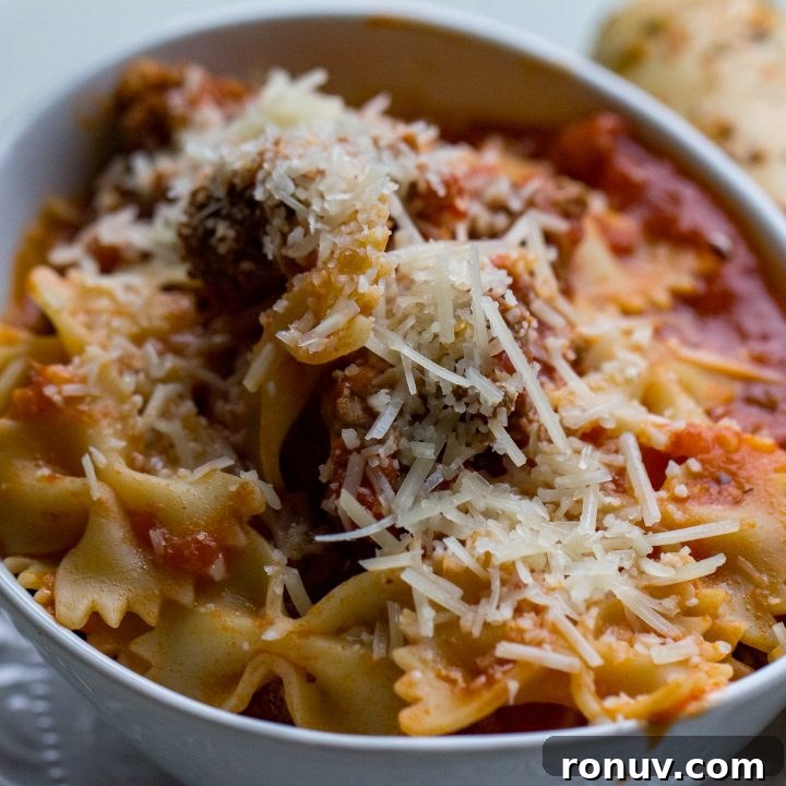 Farfalle with Meat Sauce