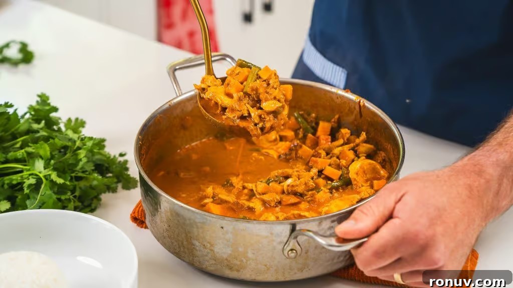 Authentic Thai Massaman Curry: Classic Recipe and Tips 4 Massaman curry served with jasmine rice and peanuts