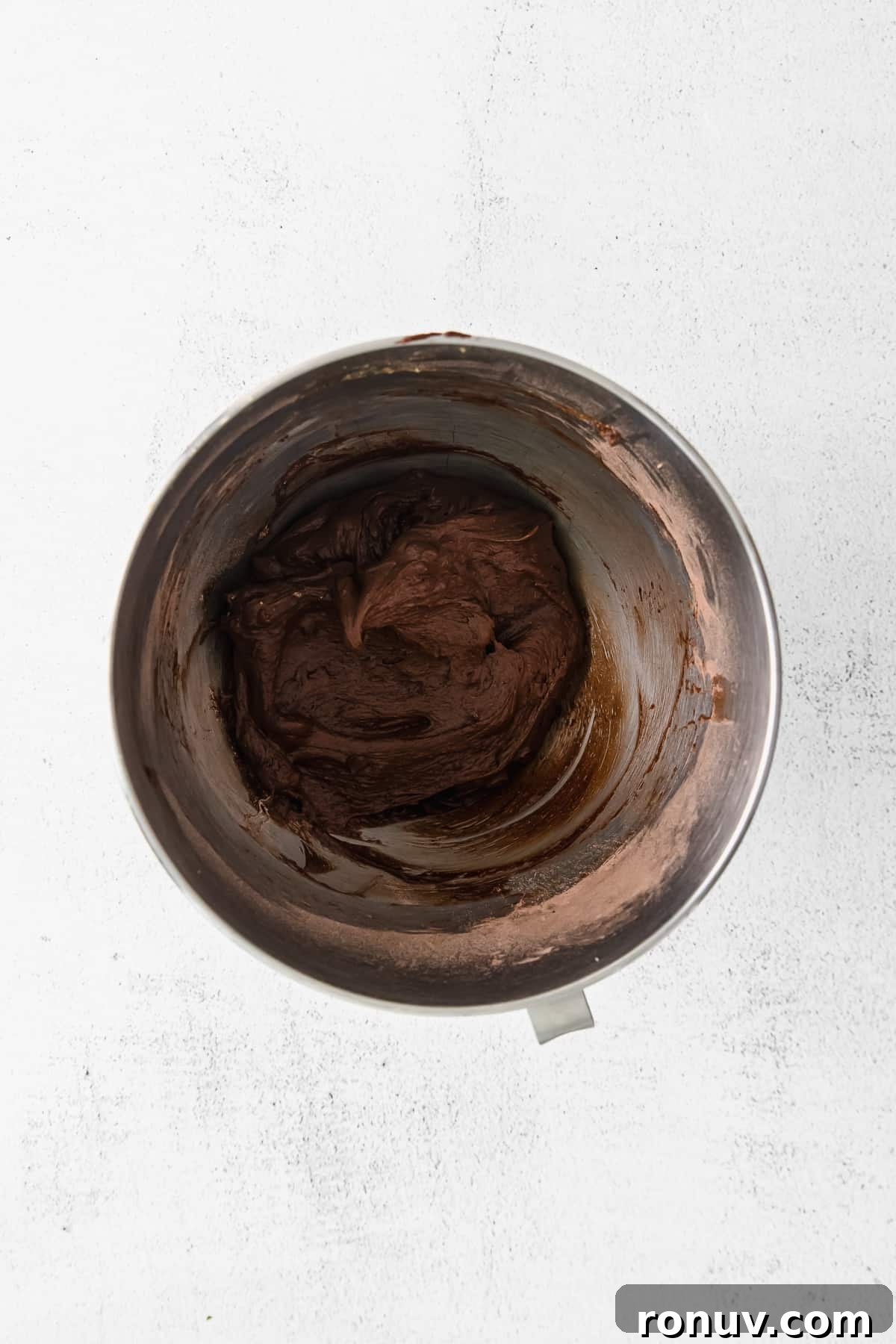 Mixing cookie dough cookie dough in stand mixer