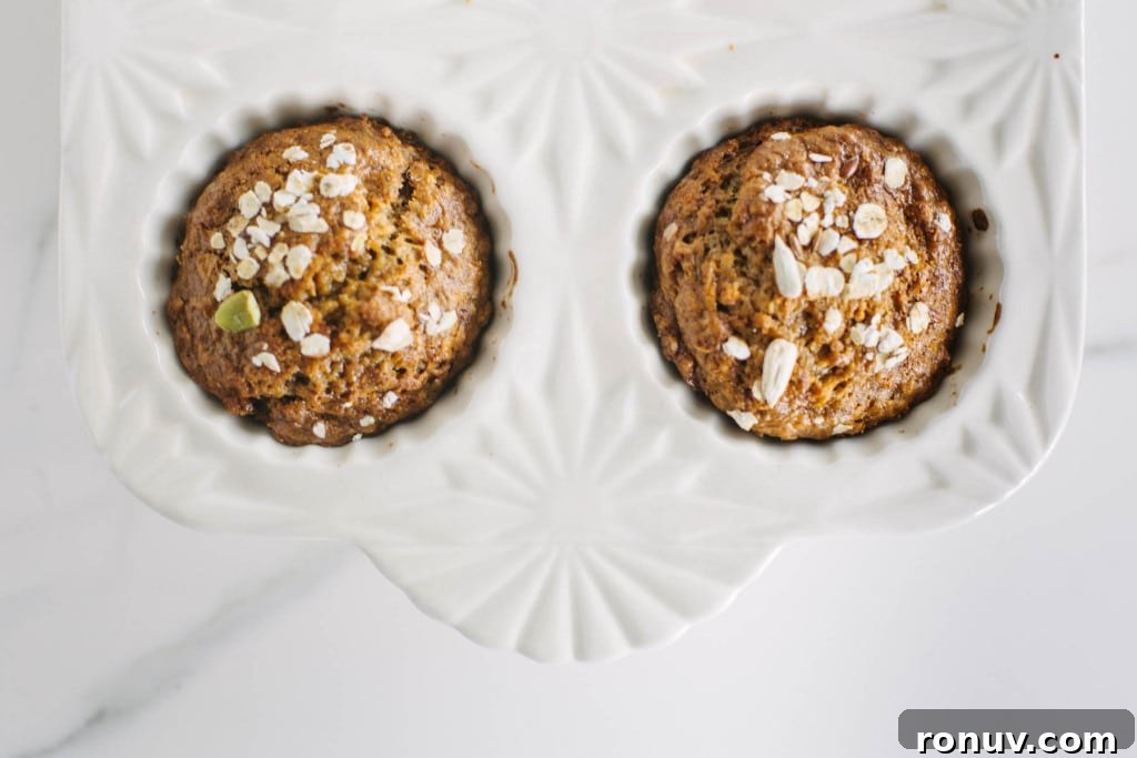 Make-Ahead Vegan Oatmeal Breakfast Muffins 4 Breakfast Porridge Muffins (vegan)