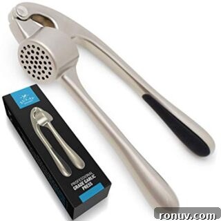 garlic press