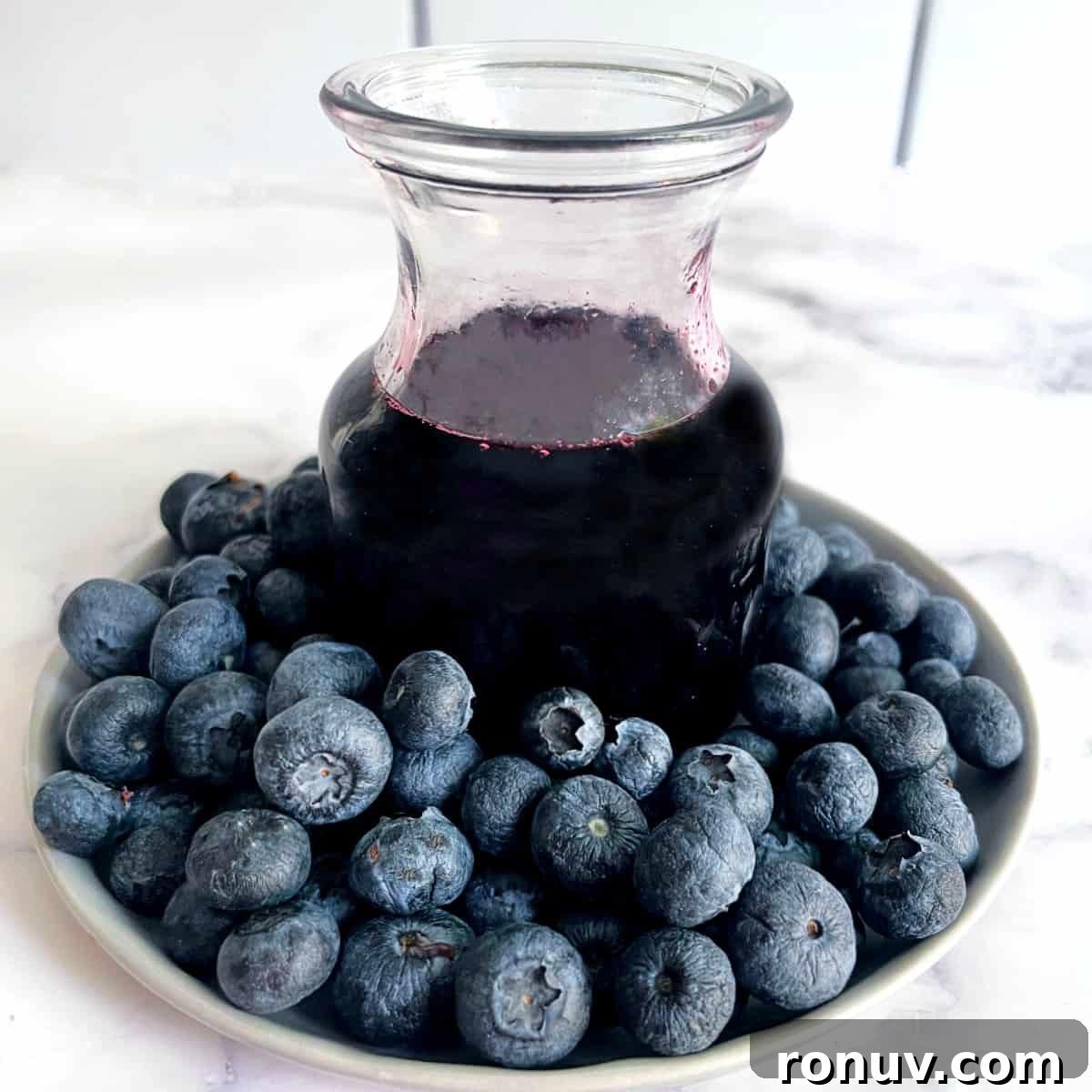 fresh blueberry syrup and fresh blueberries