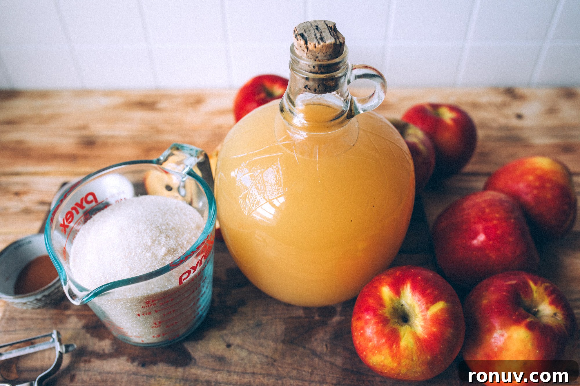 Homemade Apple Butter: Smooth Spiced Spread 4 Ingredients for Apple Butter