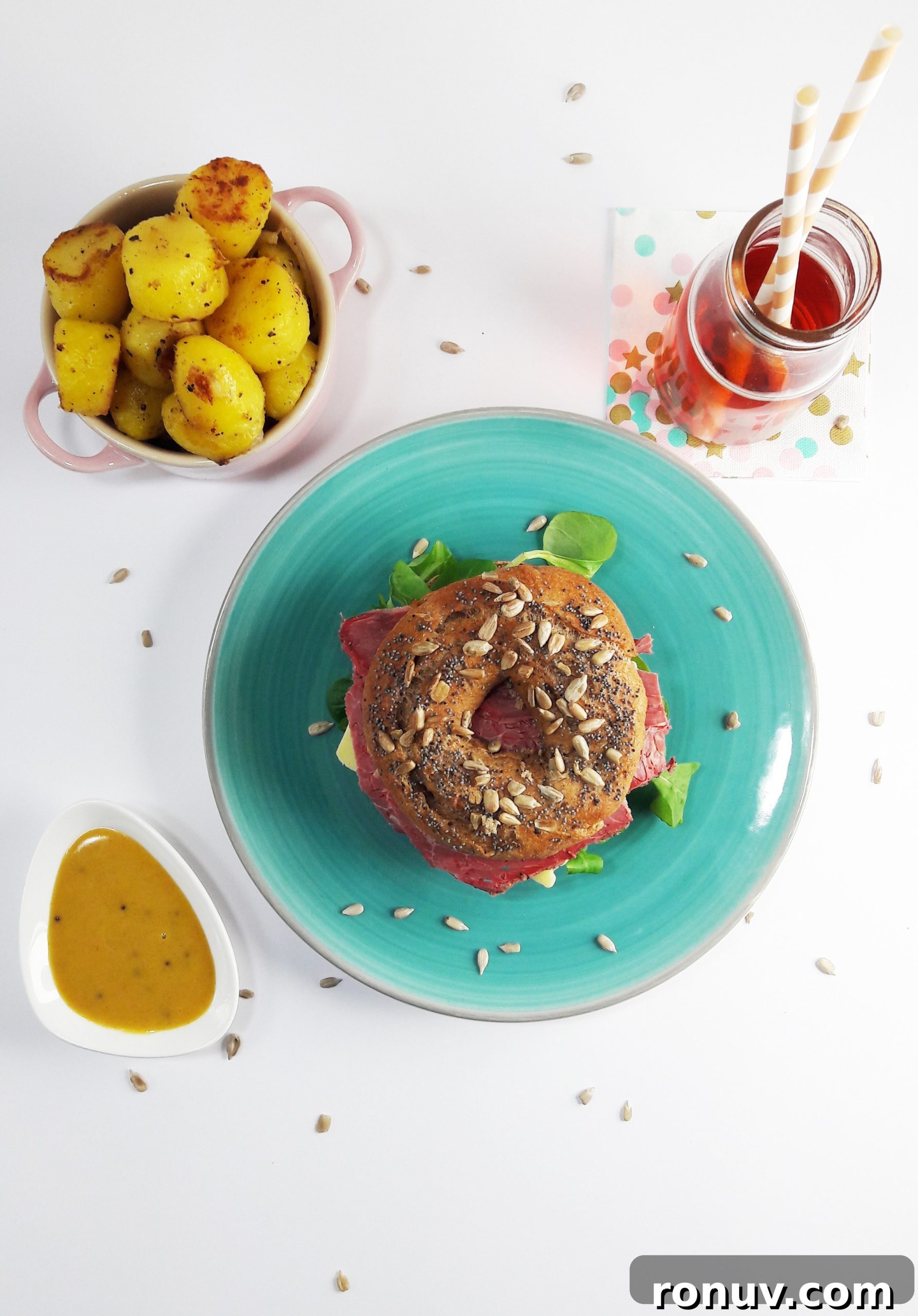 Whole Wheat Bagel Recipe with Poppy and Sunflower Seeds 4 two seed wholewheat bagels