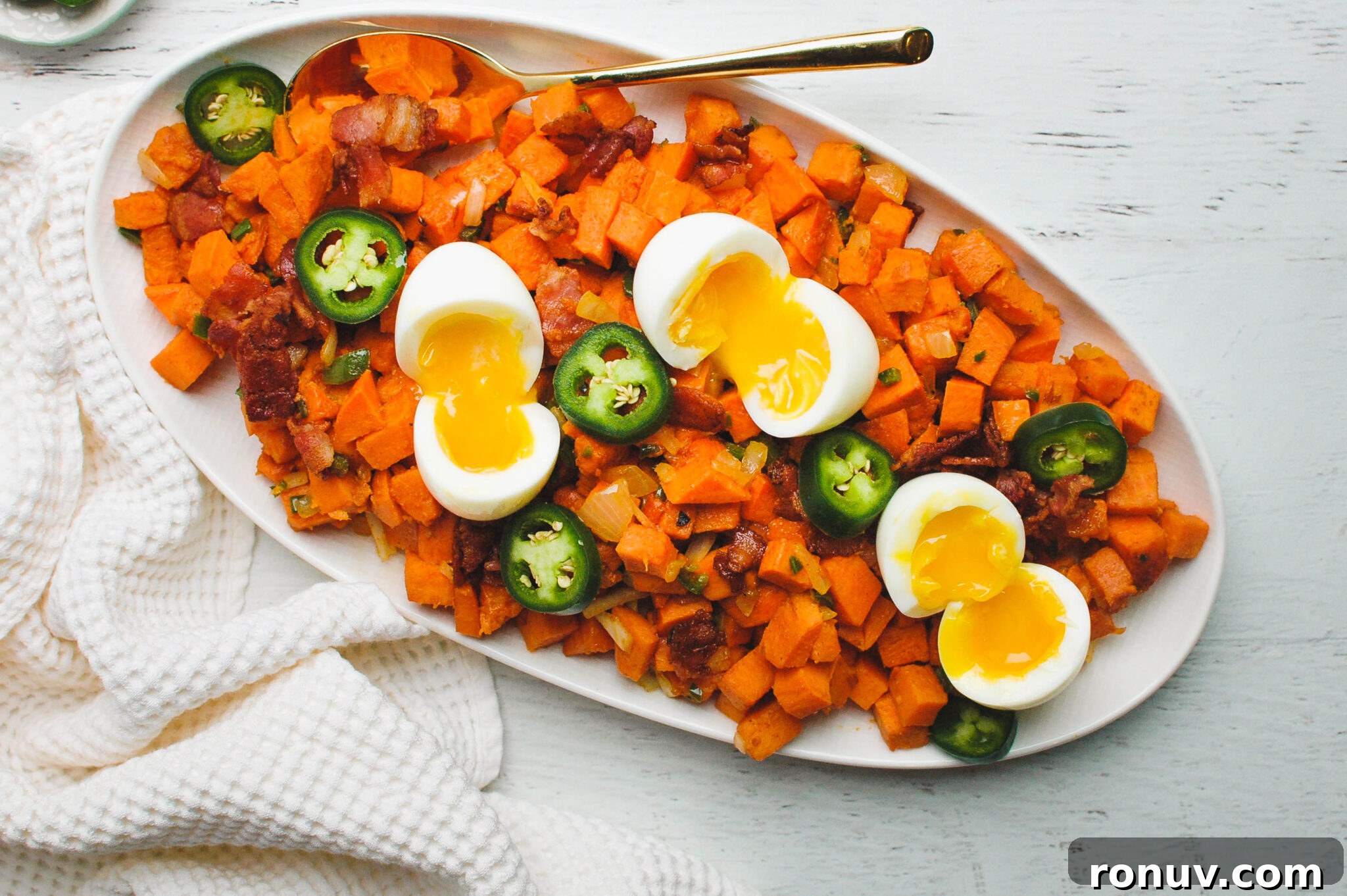 Crispy Sweet Potato Jalapeno and Bacon Breakfast Hash 2 Sweet Potato Jalapeno Bacon Breakfast Potatoes