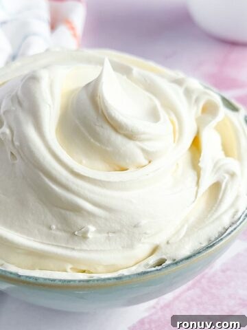 Bowl of mascarpone frosting.
