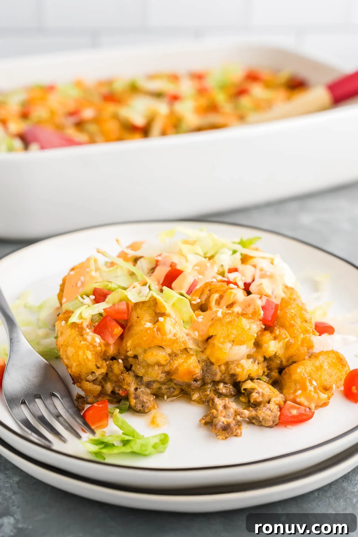 Big Mac-Style Tater Tot Casserole with Cheeseburger Sauce 6 serving of tater tot casserole