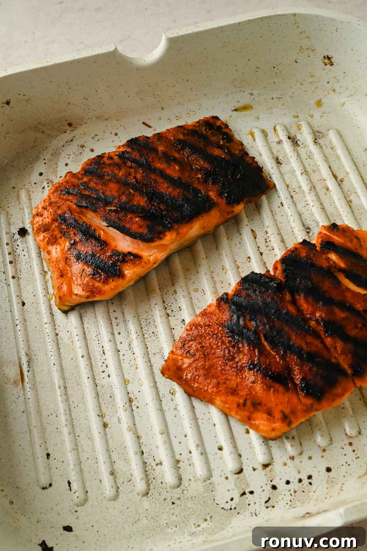 Salmon BLT Sandwich Recipe with Avocado & Lemon-Dill Mayo 7 img 50534 6