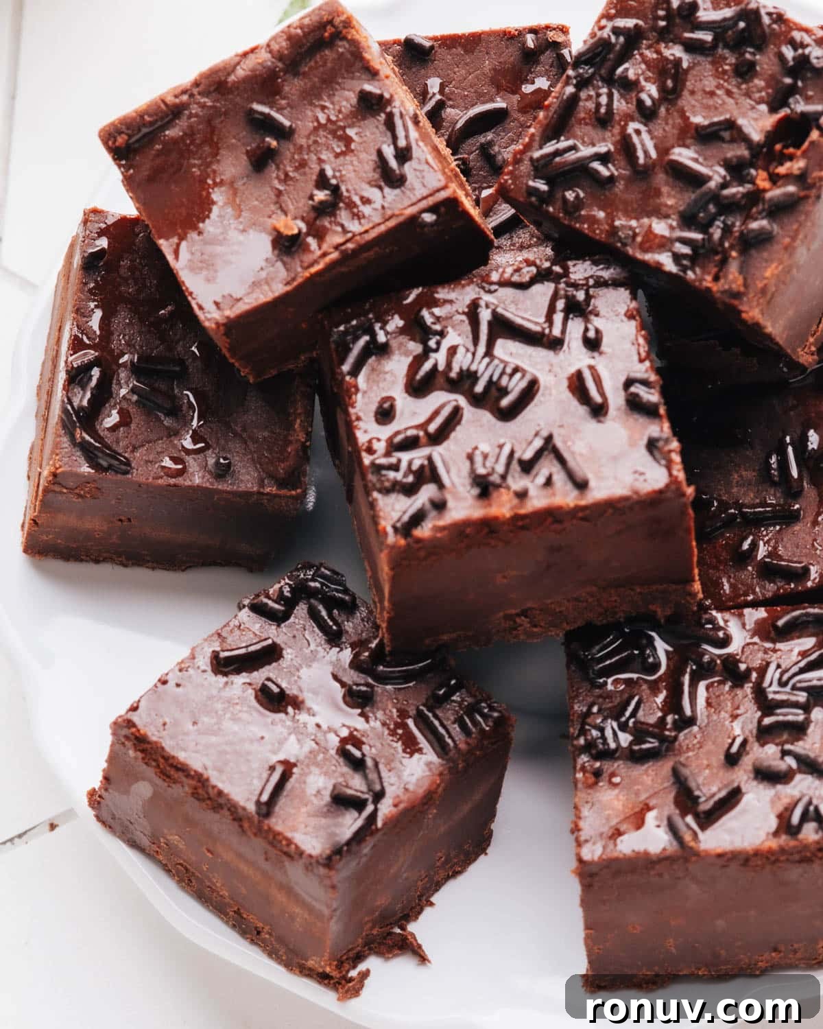 Valentine's Day Dessert Recipes for Date Night 12 Squares of creamy chocolate fudge.