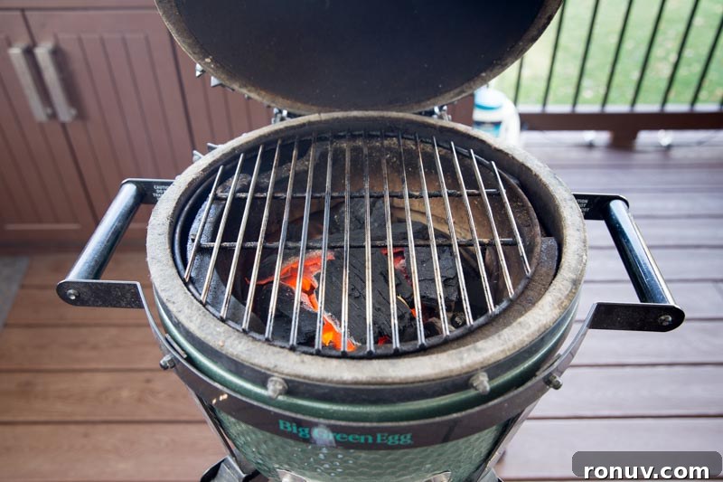 Kentucky Hot Brown Burger Recipe on the Big Green Egg 4 Grilled burgers on the Big Green Egg