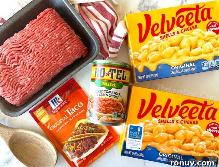 Quick Taco Macaroni and Cheese Dinner Recipe 3 Chili Mac is a quick and easy supper made with just 4 ingredients! Ground beef, macaroni and cheese, a packet of taco seasoning and a can of Rotel diced tomatoes and green chiles.