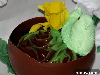DIY St. Patrick's Day Chocolate Bowls 2 St. Patrick's Day Chocolate Bowl 1