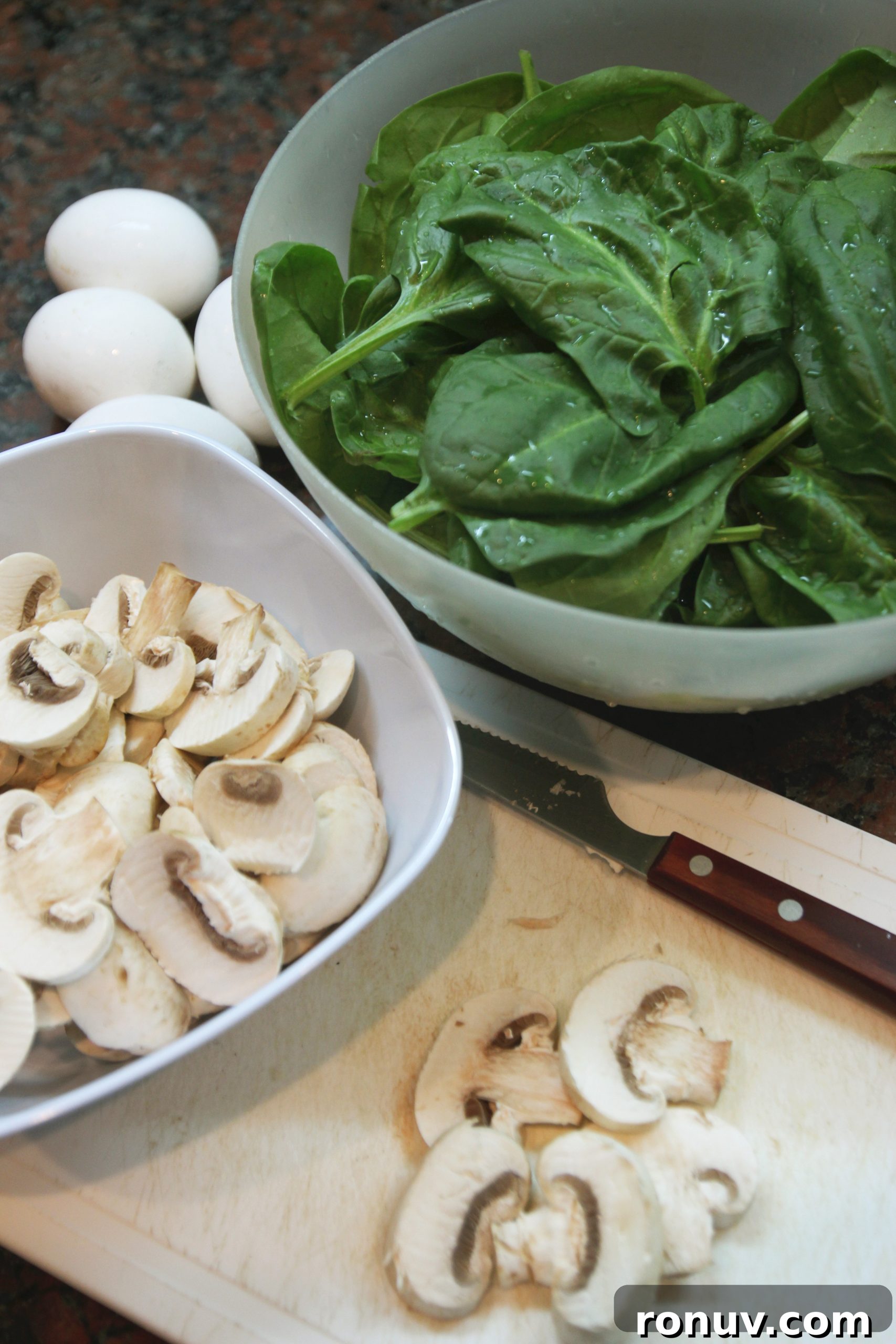 Mini Mushroom and Spinach Quiche Cups 5 Mushroom Spinach Quiche Cups