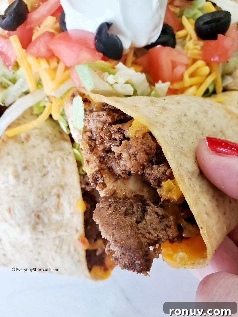 Keto Taco Ring Recipe with Cheesy Beef Filling 6 img 81021 11