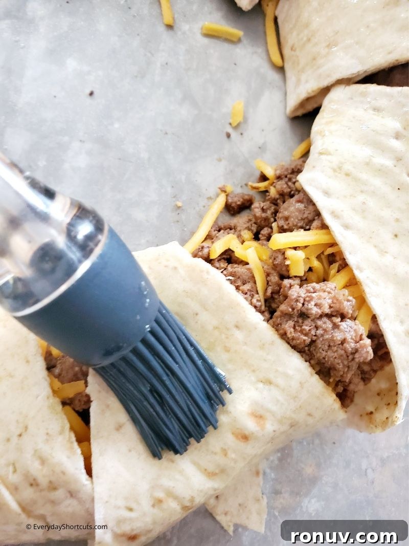 Keto Taco Ring Recipe with Cheesy Beef Filling 5 img 81021 9