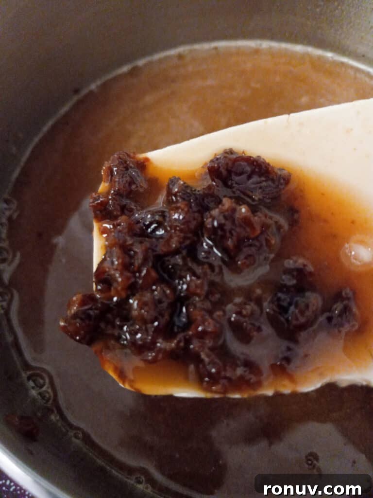 Amish Raisin-Filled Cookies: Old-Fashioned Homestyle Recipe 3 cooking chopped raisins